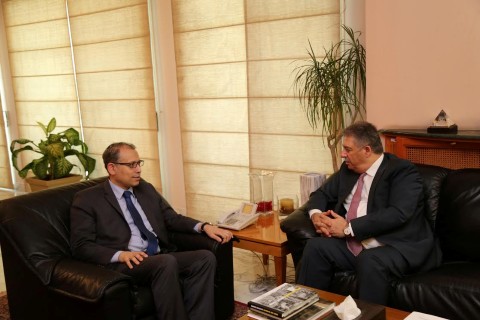 دبور يلتقي السفير المصري في لبنان