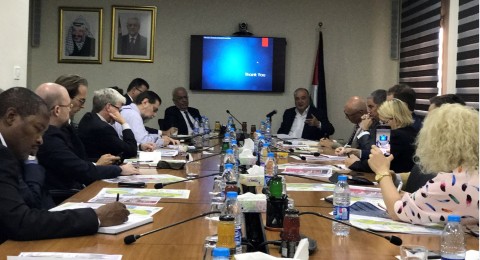 عريقات و القدوة يدعوان أوروبا للاعتراف بفلسطين والدفع بمستوى وسم بضائع المستوطنات