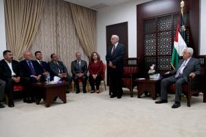 الرئيس: لن نسمح بالبوابات الالكترونية على أبواب الأقصى