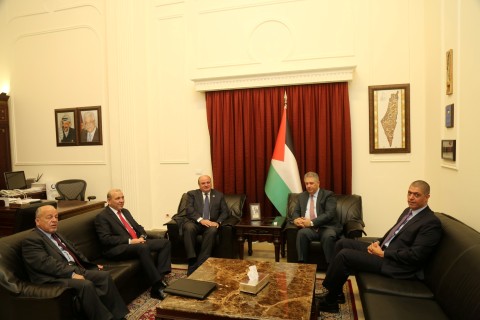 دبور يلتقي محافظ سلطة النقد الفلسطينية