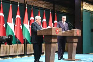 الرئيس في مؤتمر صحفي مع أردوغان: نسعى ليعيش شعبنا بكرامة وسيادة في دولته المستقلة وعاصمتها القدس