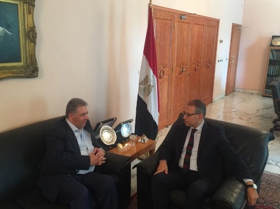 النجاري عرض ودبور الوضع في المخيمات وأكد استمرار الدعم المصري للشعب الفلسطيني