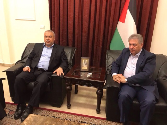 دبور يستقبل وفداً من حماس