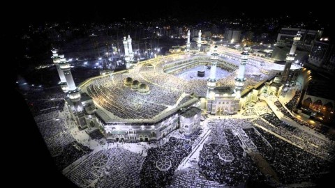 الرئيس يجري اتصالا هاتفيا مع خادم الحرمين الشريفين