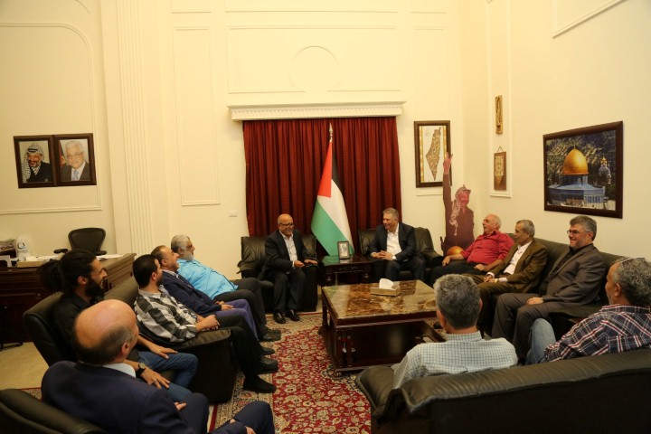 السفير دبور يلتقي فعاليات مخيم عين الحلوة