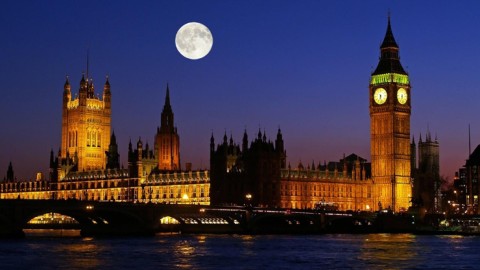 في رسالة لهم: شخصيات بريطانية وبرلمانيون يحثون الحكومة على الاعتراف بدولة فلسطين