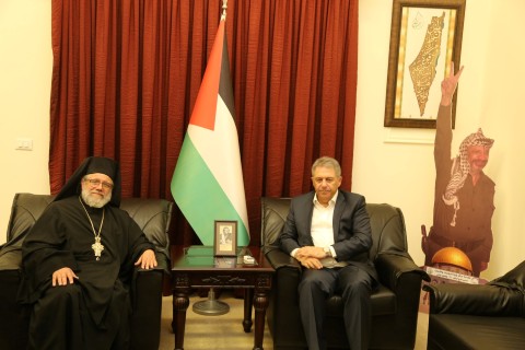 دبور يستقبل الارشمندريت عبدالله يوليو