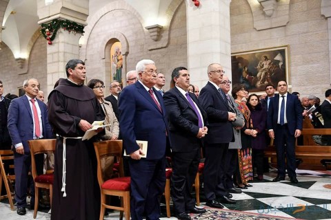 الرئيس يشارك في قداس منتصف الليل في كنيسة القديسة كاترينا ببيت لحم