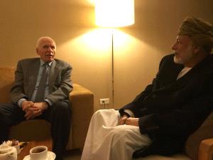 الأحمد يطلع وزير الخارجية العماني على الإجراءات الإسرائيلية ضد شعبنا