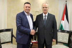 الحمد الله يستقبل نقيب الصحفيين ويؤكد دعم الحكومة لحرية العمل الإعلامي