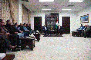 الرئيس يستقبل عائلة المناضل المقدسي الراحل داود مصطفى