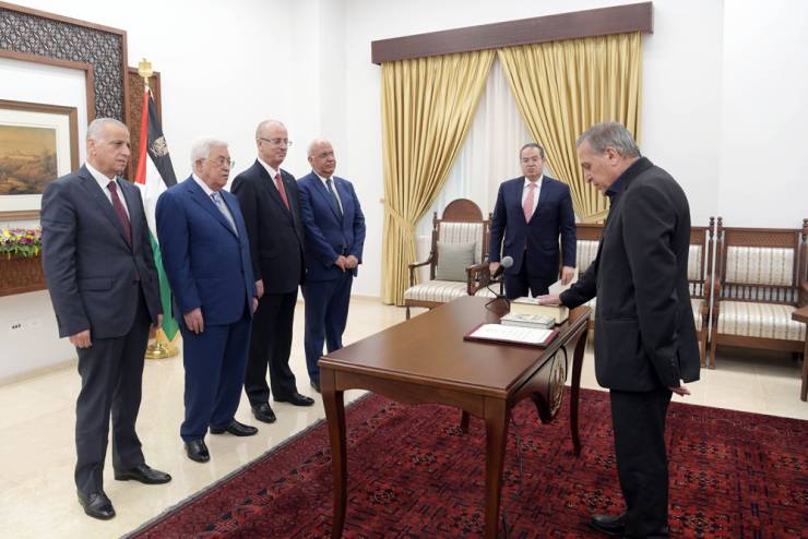 بو ردينة يؤدي اليمين أمام الرئيس نائبا لرئيس الوزراء ووزيرا للإعلام