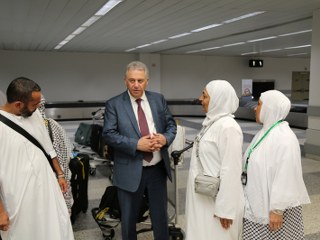 السفير دبور يستقبل بعثة عوائل شهداء فلسطين في لبنان