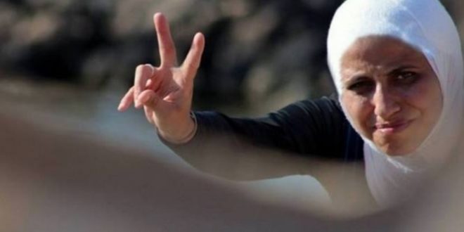 اعتقلت على خلفية قصيدة "قاومهم يا شعبي": الإفراج عن الشاعرة دارين طاطور