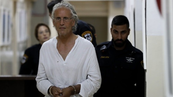 أبو دياك ومعايعة والشاعر يستقبلون الناشط الفرنسي فرانك رومانو