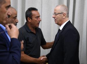 الحمد الله يقدم واجب العزاء بالشهيدة الرابي