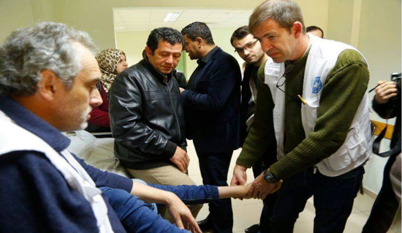 وفد طبي اسباني يقدم خدمات علاجية لـ80 حالة مرضية في جنين ومخيمها