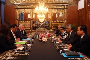 المالكي ونظيرته الاندونيسية يترأسان الجولة الأولى من المشاورات الثنائية السياسية