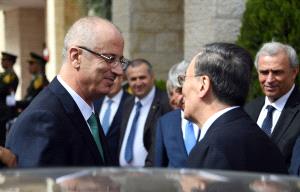 الحمد الله يبحث مع نائب الرئيس الصيني تعزيز التعاون المشترك