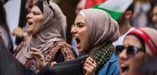 الفلسطينيات... كفاح وطني واجتماعي