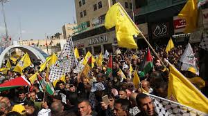 وقفة ومسيرة دعم وإسناد للرئيس في رام الله