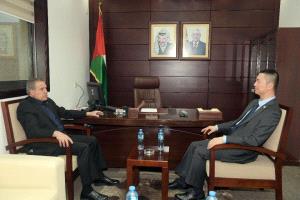 أبو ردينة يستقبل السفير الصيني