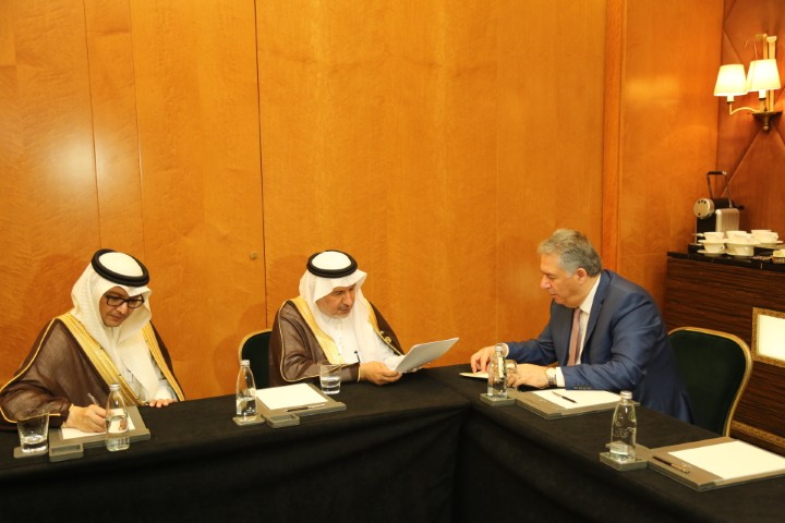 دبور يلتقي المستشار في الديوان الملكي عبد الله الربيعة