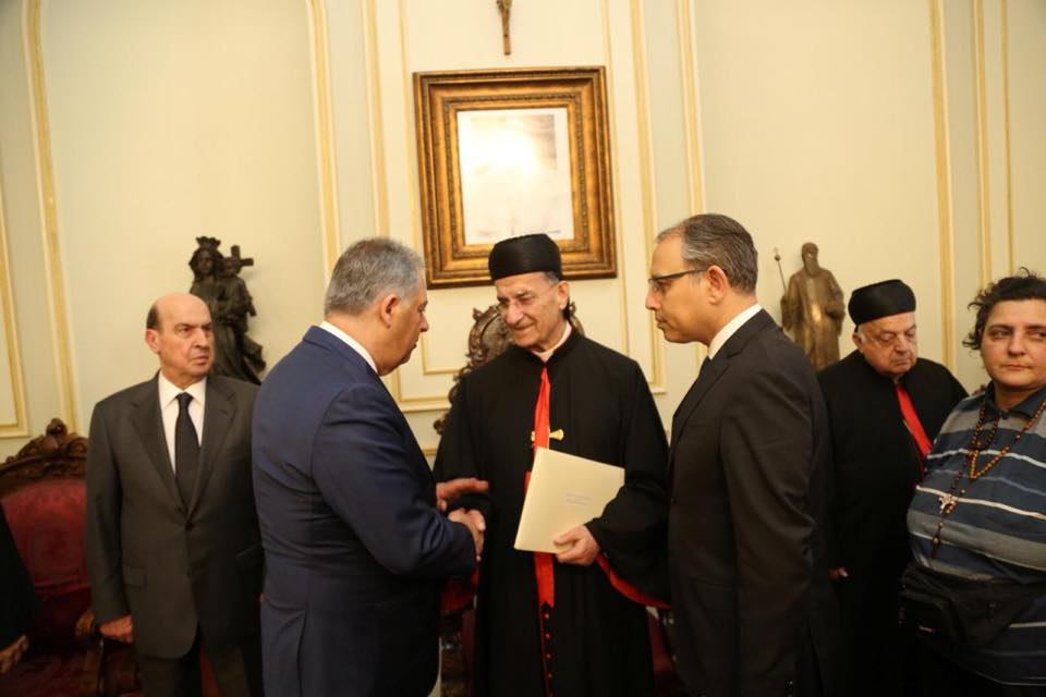 دبور يقدم التعازي للبطريرك الراعي بوفاة البطريرك صفير