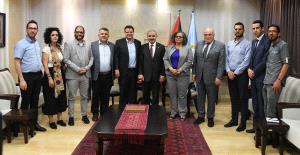 اشتية يستقبل وفدا من الجبهة الديمقراطية للسلام والمساواة