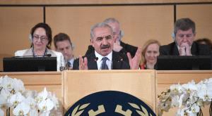 اشتية يطالب "العمل الدولية" بمتابعة أوضاع العمال الفلسطينيين في إسرائيل