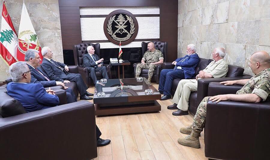 الاحمد يلتقي قائد الجيش اللبناني