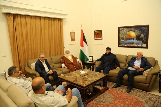 دبور يلتقي القوى الاسلامية في مخيم عين الحلوة