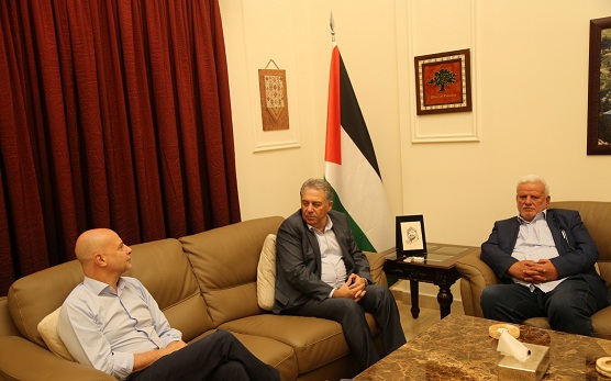 دبور يلتقي المدير العام للاونروا في لبنان