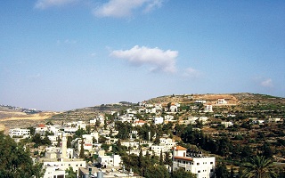 الاحتلال يخطر بالاستيلاء على 66 دونما من أراضي قرية بيت دقو