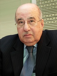 الزعنون: لا مجال للحياد مع من يريد تصفية القضية الفلسطينية