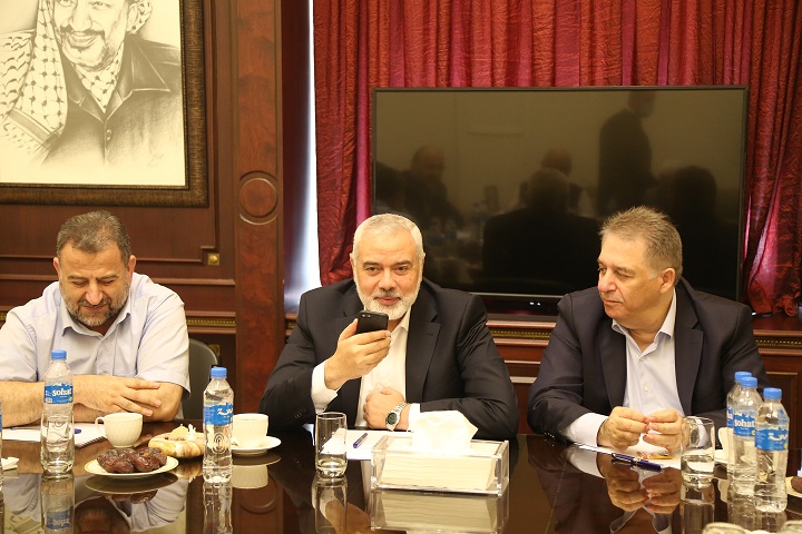 تلقى اتصالا من هنية... الرئيس: ندعم كل الجهود التي تؤكد وحدة الموقف الفلسطيني