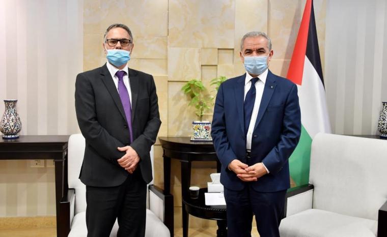 اشتية يبحث تعزيز التواصل مع اهلنا في الداخل ومتابعة عدد من القضايا الهامة