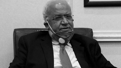 الرئيس ينعى أمين سر اللجنة التنفيذية لمنظمة التحرير صائب عريقات