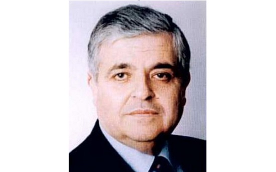 الرئيس يتلقى اتصالا هاتفيا من الوزير اللبناني السابق جان عبيد معزيا بوفاة المناضل عقل