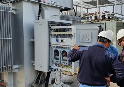 كهرباء القدس تركب محولاً جديداً في مدينة أريحا بتكلفة مليون شيقل