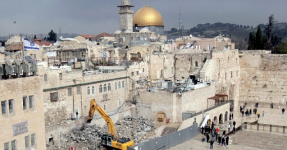 رجال دين يدينون الهجمة الاسرائيلية على المدينة المقدسة