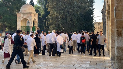 مستوطنون يقتحمون الأقصى