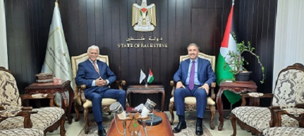 الوزير عساف يستقبل سفير فلسطين لدى ماليزيا