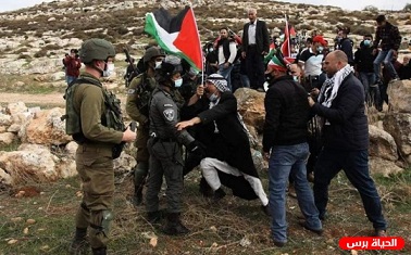 إصابتان بالرصاص والعشرات بالاختناق خلال مواجهات مع الاحتلال في بيتا جنوب نابلس