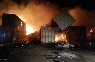 طيران الاحتلال يستهدف ساحة الحاويات في ميناء اللاذقية السوري