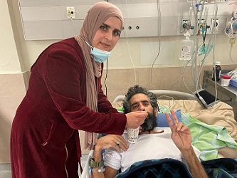 الأسير أبو هوّاش يعلّق إضرابه عن الطعام