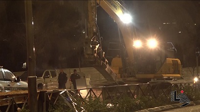 شرد 13 من أفرادها: الاحتلال يهدم منزلين لعائلة صالحية في حي الشيخ جراح