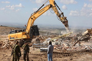الاحتلال يهدم مساكن وبركسات قرب دير نظام شمال غرب رام الله
