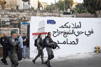 الاحتلال ومستوطنوه يواصلون اعتداءاتهم في الشيخ جراح