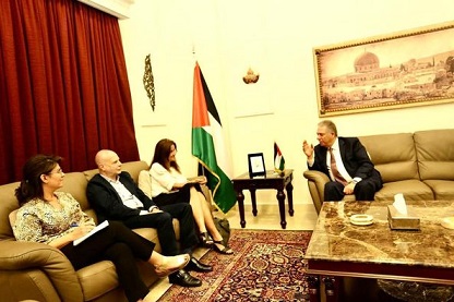 دبور يستقبل نائب المفوض العام للاونروا